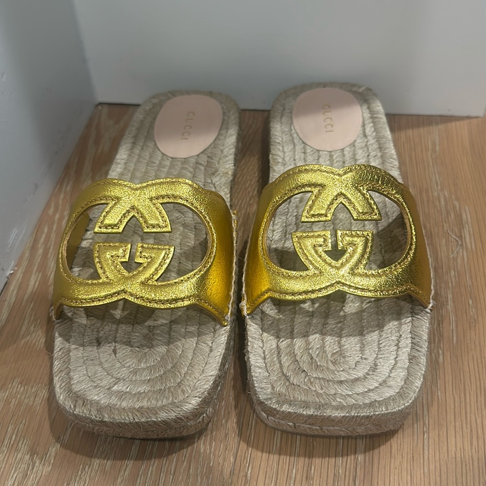 Authentic Gucci sandals in gold